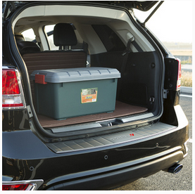 夏天如何清洗汽車后備箱
