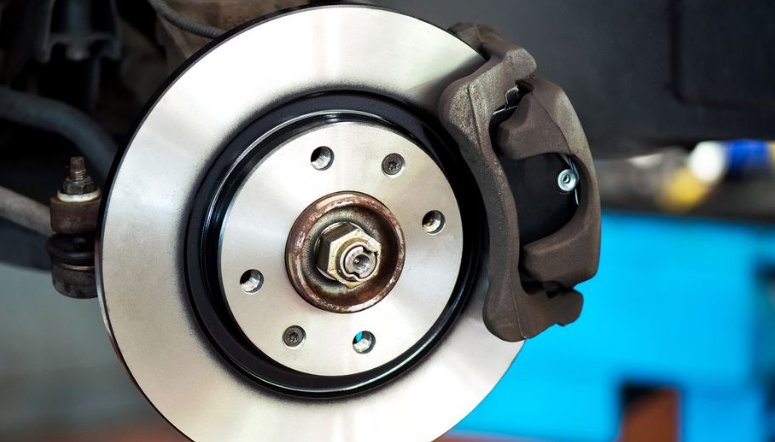 只需更換機(jī)油并進(jìn)行汽車維護(hù)？別被愚弄了！如果這四個(gè)零件不交換，汽車將被