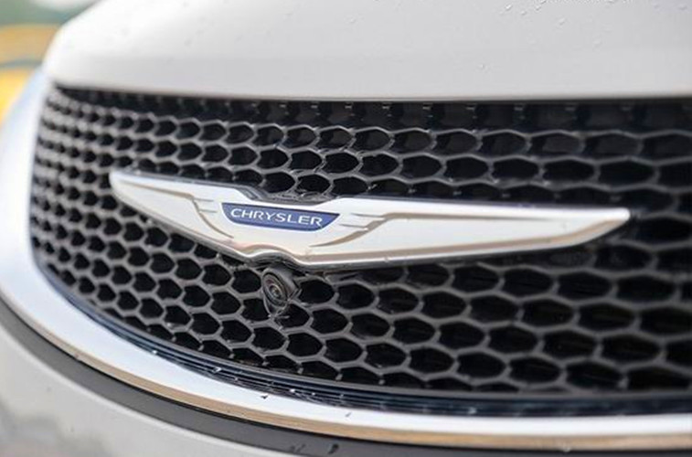 &ldquo;車標(biāo)帶翅膀&rdquo;的汽車品牌不要惹，每個(gè)都是狠角色，第4個(gè)很眼熟