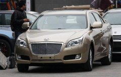 以為撞了一輛賓利，差點(diǎn)嚇哭