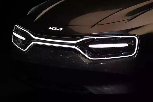 繼奧迪寶馬大眾之后，日產(chǎn)的車(chē)標(biāo)也被壓扁了，3D邁向2D