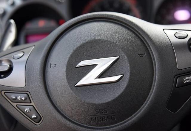 公認(rèn)的小號GTR！外形帥到?jīng)]朋友，累銷超175萬臺，車標(biāo)有點像眾泰