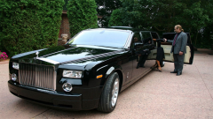 為什么勞斯萊斯輪轂上的車標(biāo)