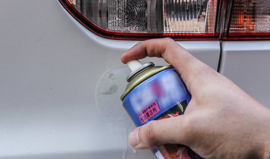 幾招教你輕松去除車尾標(biāo)！