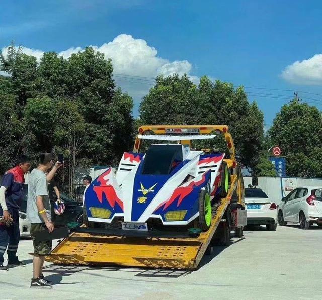 《四驅(qū)兄弟》真車上路了，較大馬力280匹，外觀酷似&ldquo;勝利沖鋒&rdquo;