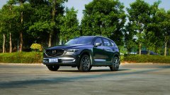 汽車跑著響著是怎么回事(剎車片吱吱作響是怎么回事)
